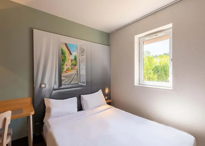 Hotel Montelimar Nord Les Tourrettes